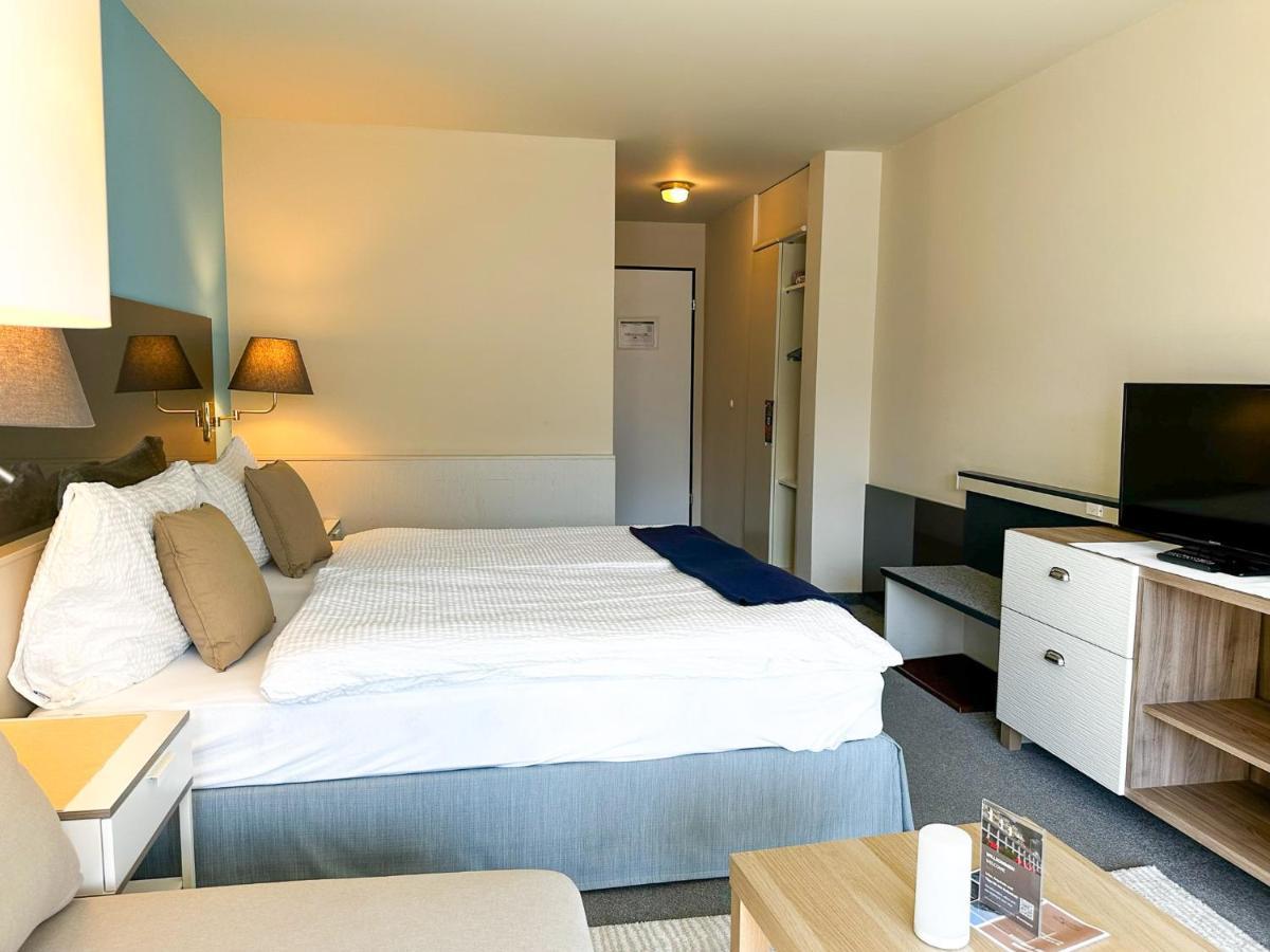 Seehotel Riviera At Lake Lucerne Gersau Exterior photo