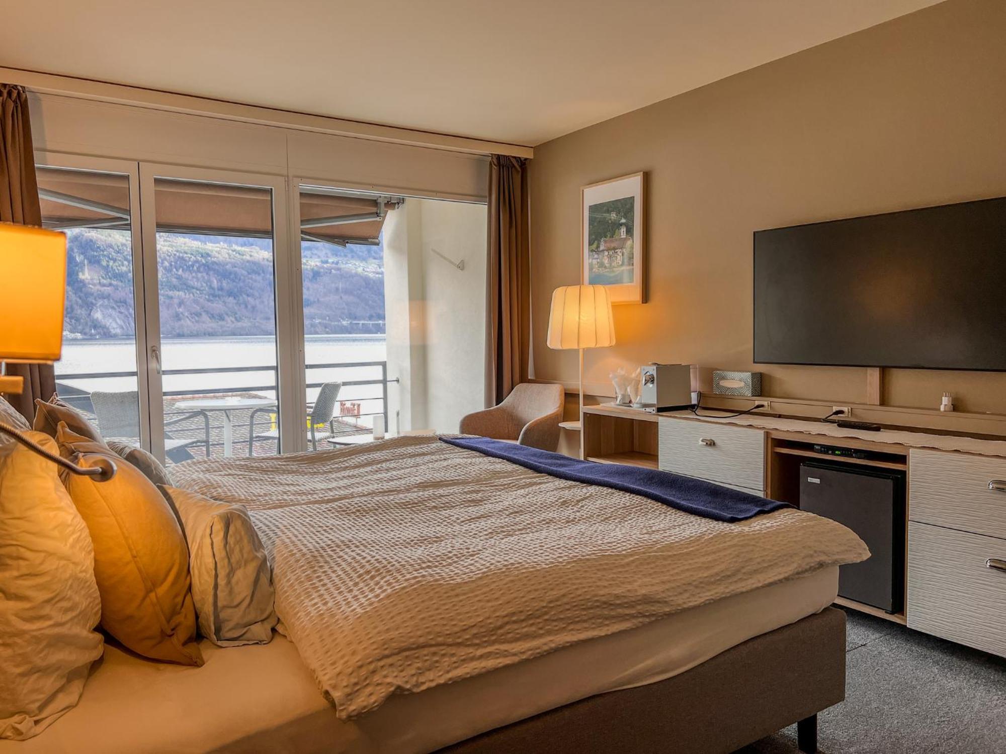 Seehotel Riviera At Lake Lucerne Gersau Exterior photo